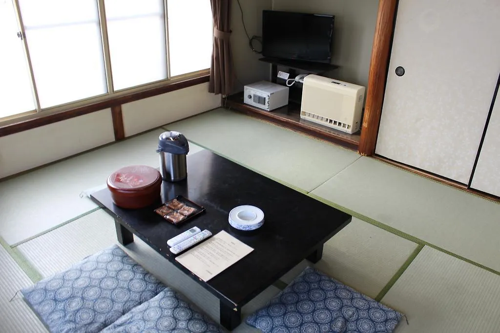 Kinokuniya Ryokan Hotel Fujisawa 2*,