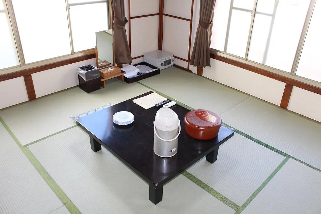 Kinokuniya Ryokan Hotel Fujisawa 2*,