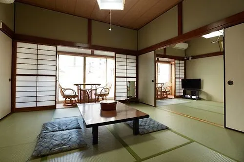 Kinokuniya Ryokan Hotel Fujisawa 2*,